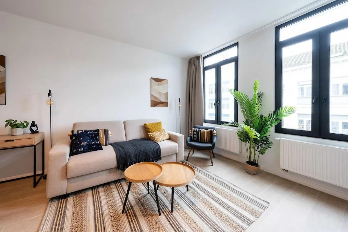 Modern 6-Guest Apartment In Central Antwerp location